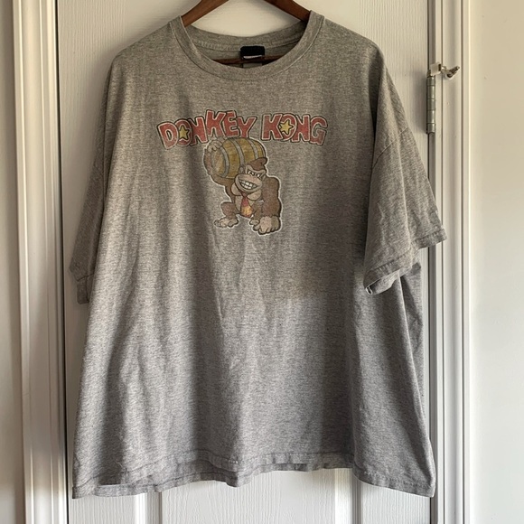 Donkey Kong y2k retro Nintendo shirt - Picture 1 of 8